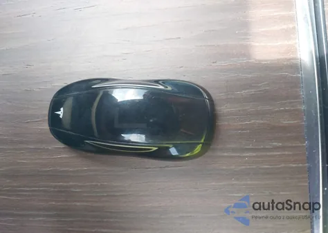 2022 Tesla Model S Dual Motor All-Wheel Drive z USA, uszkodzony, nr VIN 5YJSA1E58NF493449